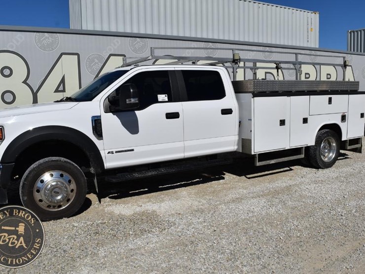 2020-ford-f550-xl-image-10