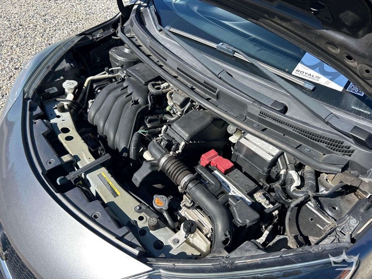2017-nissan-versa-note-hatchback-image-8