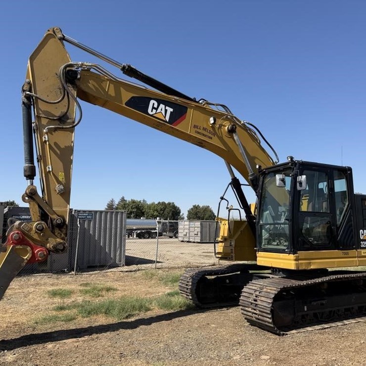 2020 CATERPILLAR 325FLCR