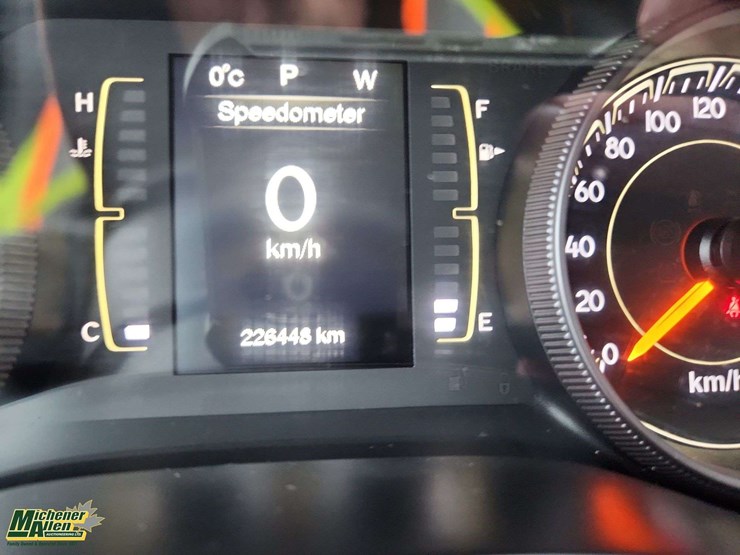 2015-jeep-cherokee-image-5