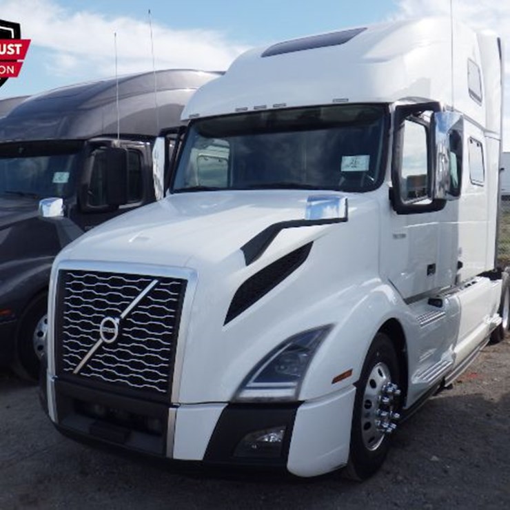 2024 VOLVO VNL860