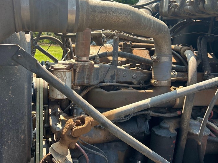 1996-mack-rd690s-image-23