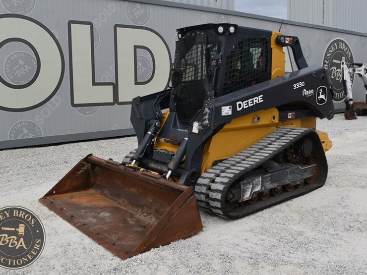2024-deere-333g-image-3
