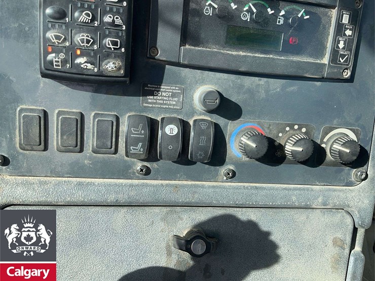 deere-410k-image-16
