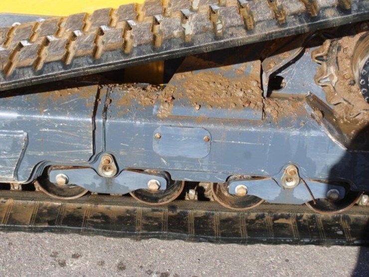 2024-deere-333g-image-38