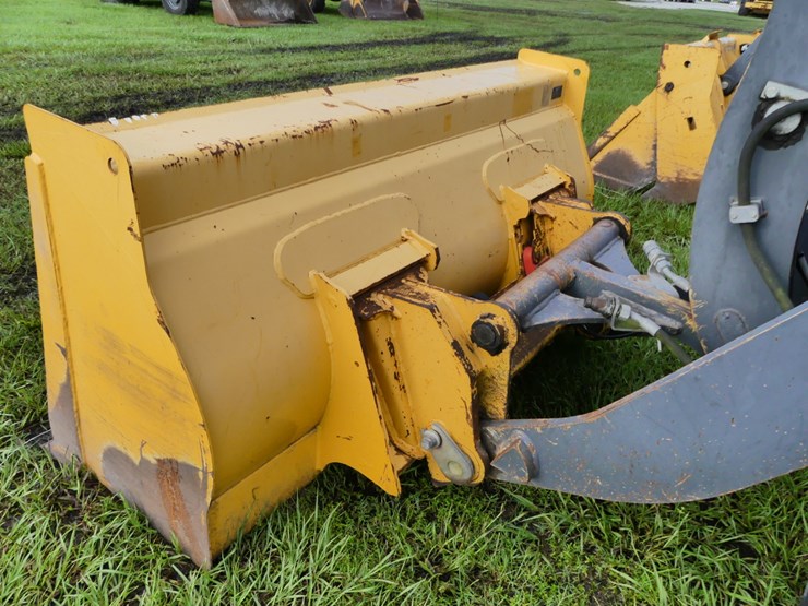 deere-304k-image-9