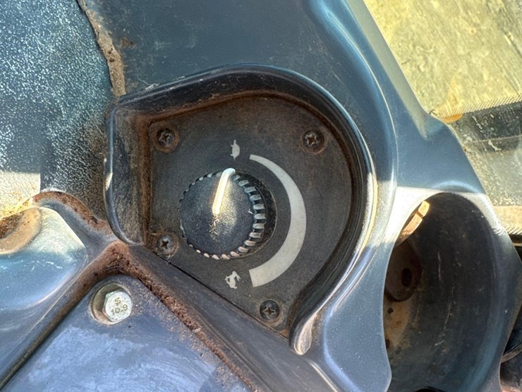 2013-deere-850k-wlt-image-37