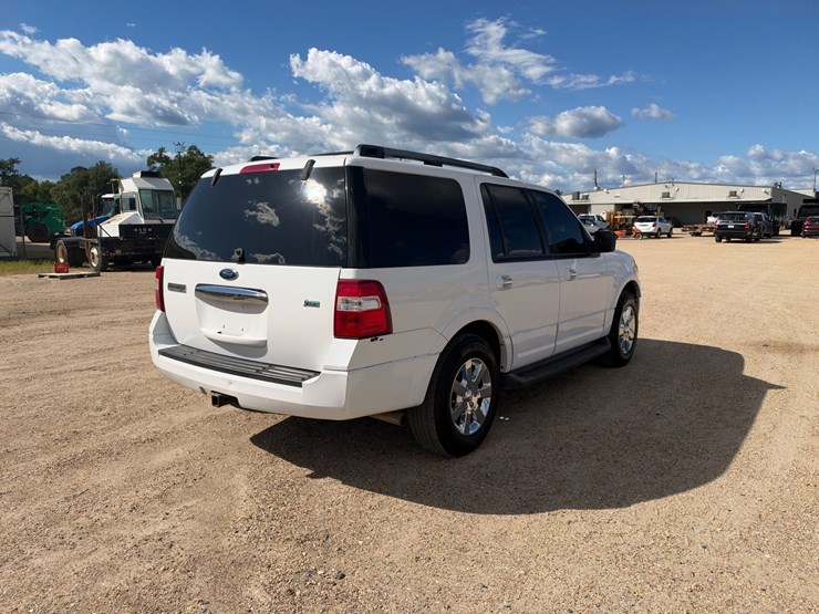 2009-ford-expedition-image-3