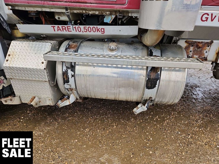 2015-western-star-4900-image-9