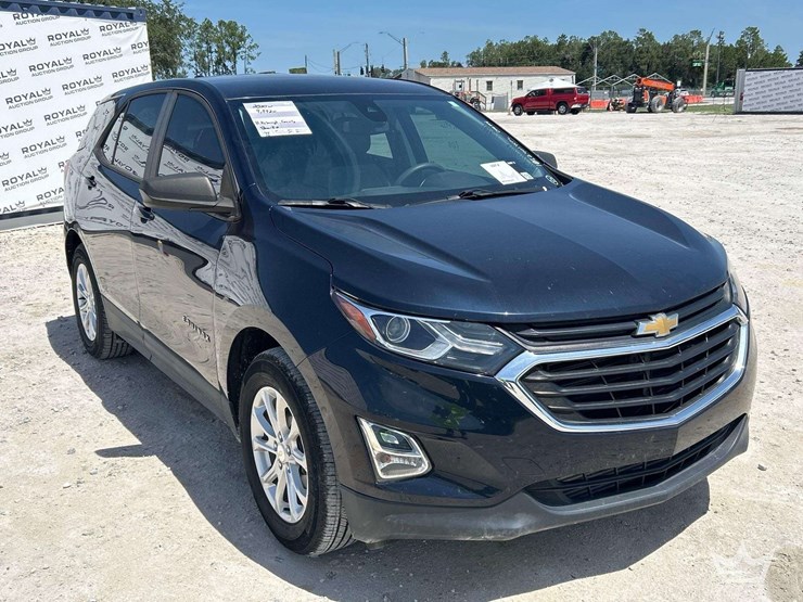 2020-chevrolet-equinox-image-2