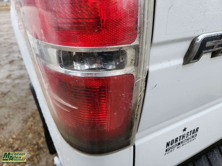 2010-ford-f150-image-32