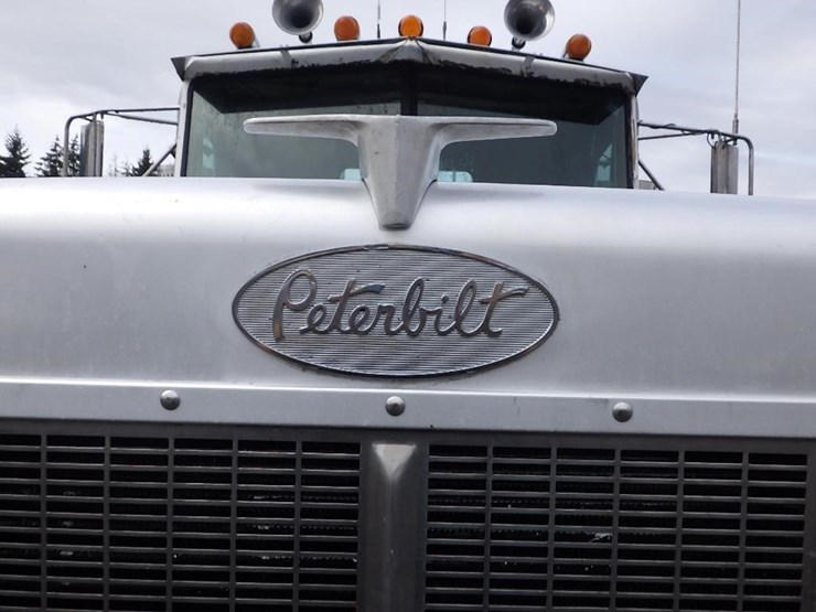 1990-peterbilt-379-image-10