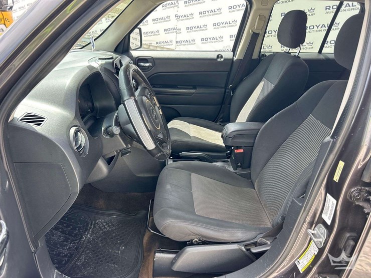 2014-jeep-patriot-image-12