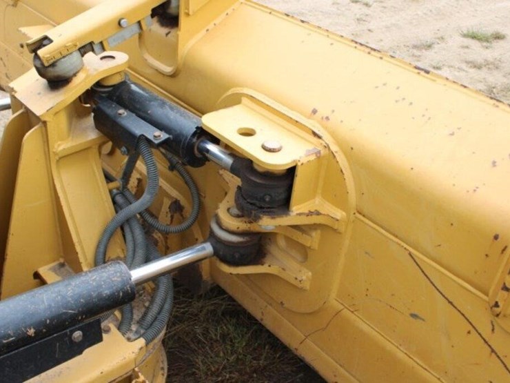 caterpillar-d5k2-image-16