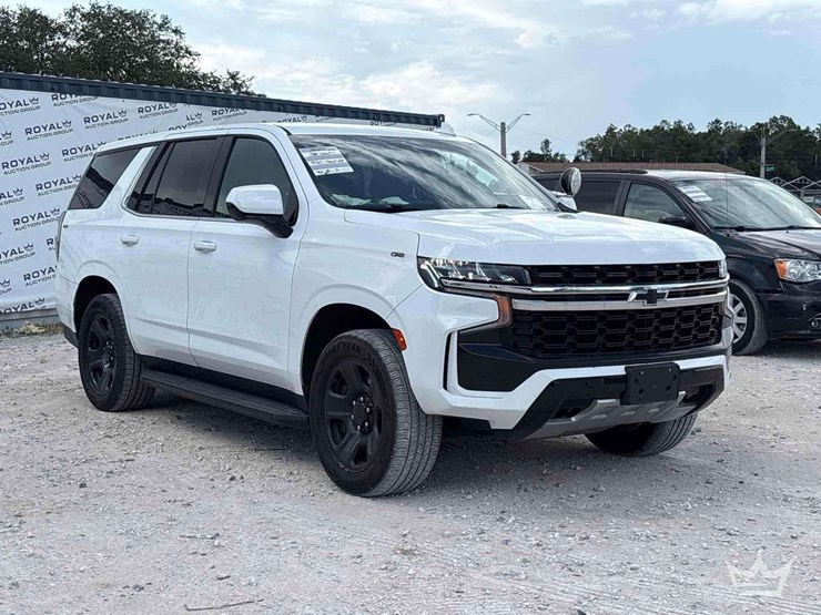 2022-chevrolet-tahoe-image-2