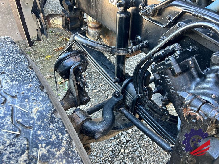 2016-peterbilt-367-image-43