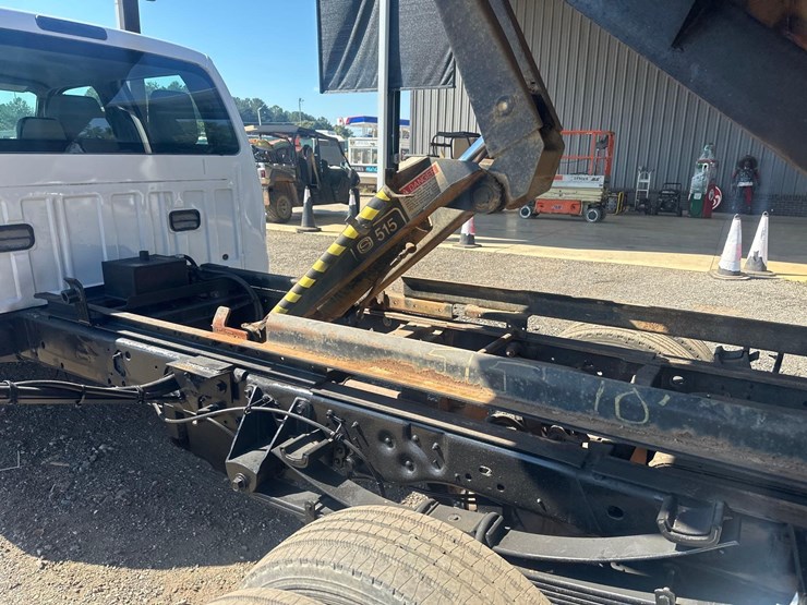 2016-ford-f550-image-6