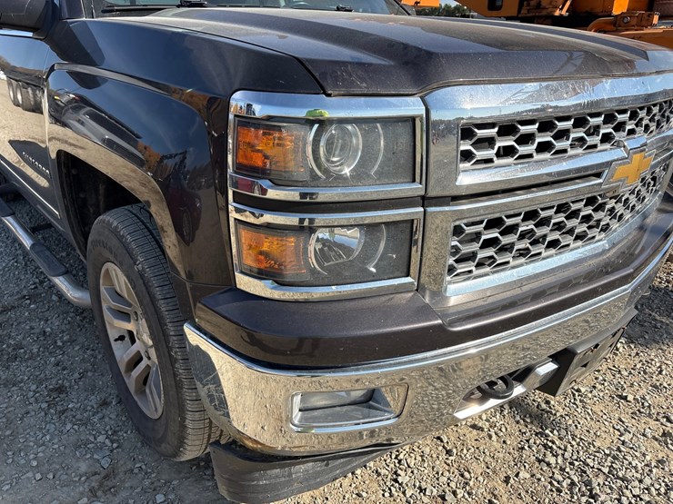 2015-chevrolet-1500-image-24