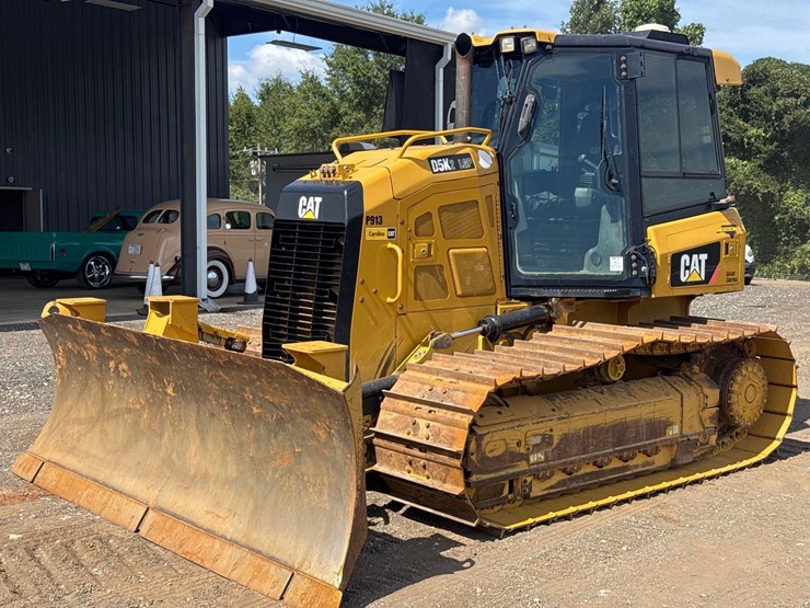 2017-caterpillar-d5k2-lgp-image-1