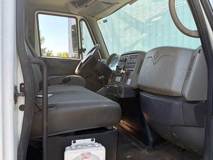 2010-imt-3820-image-24