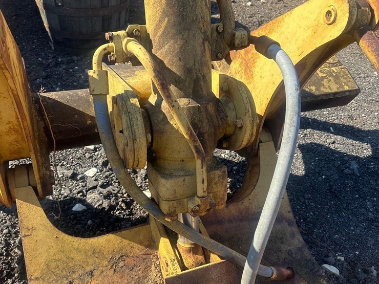 caterpillar-955-image-3