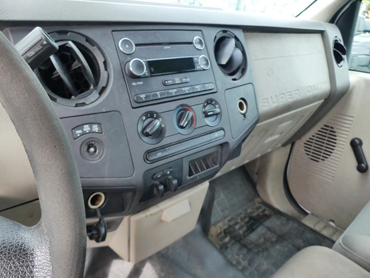 2009-ford-f350-xl-image-15