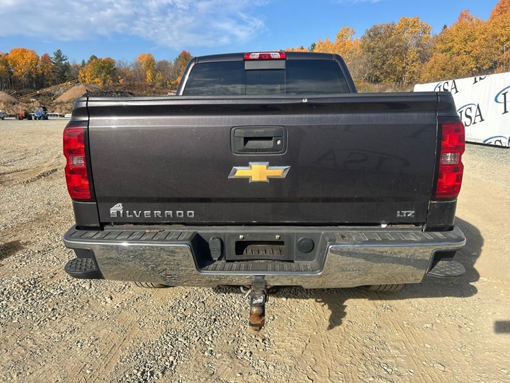 2015-chevrolet-1500-image-4