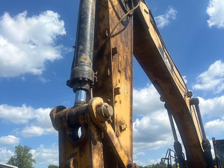 2017-caterpillar-336fl-image-22