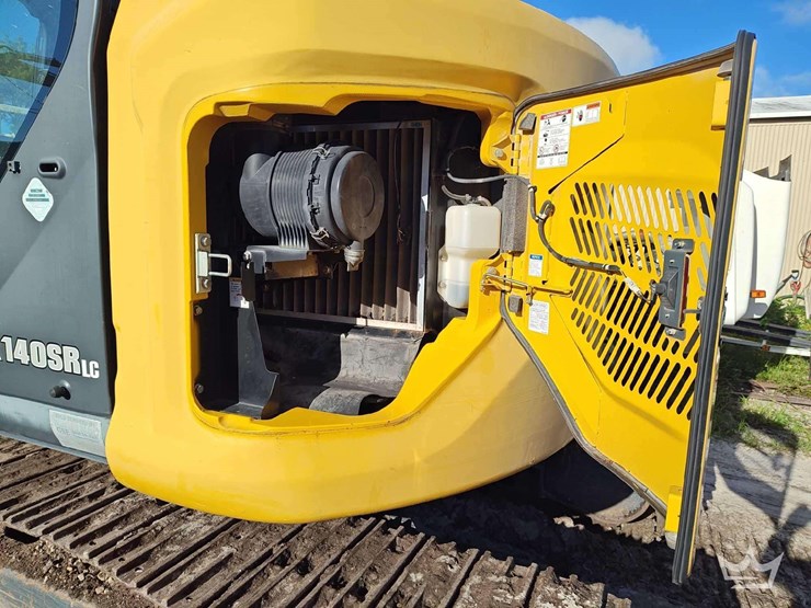 2023-kobelco-sk140sr-lc-7-image-18