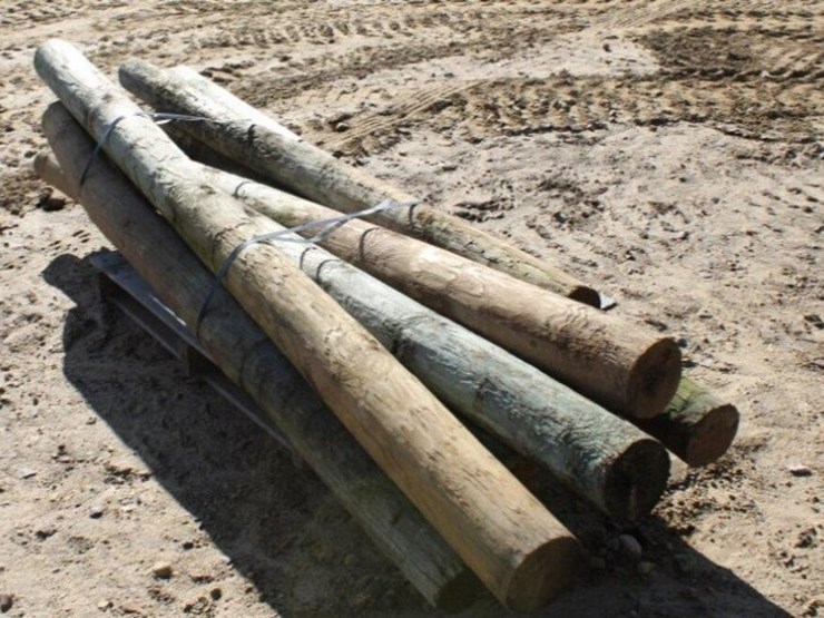 (8)-wooden-posts-image-9