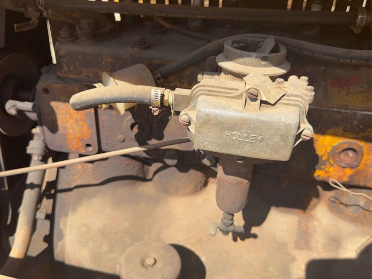 caterpillar-10-image-24