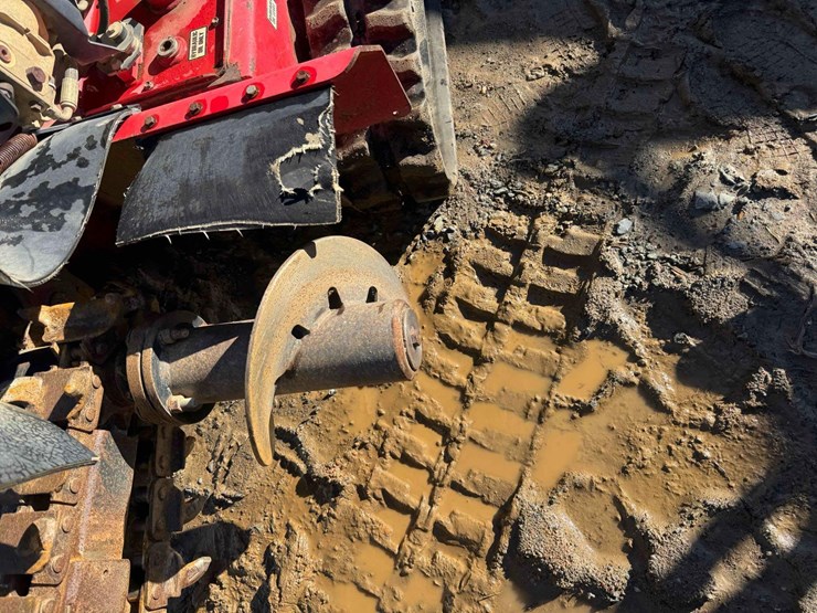 2015-baretto-2024tk-36"-track-trencher-image-9
