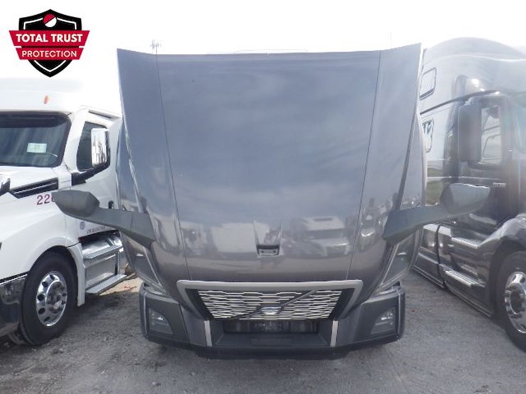2024-volvo-vnl860-image-25