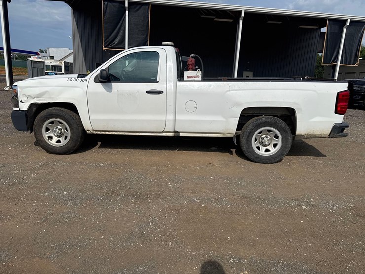 2017-chevrolet-silverado-1500-image-2