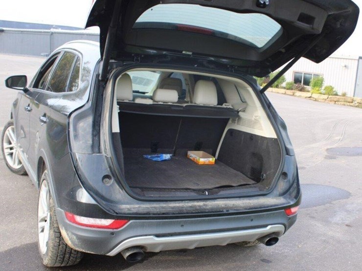 2010-lincoln-mkt-image-18