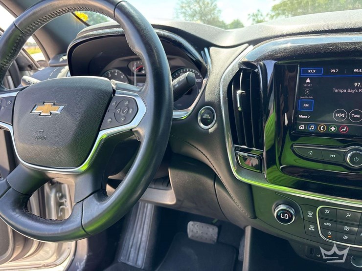 2022-chevrolet-traverse-image-15