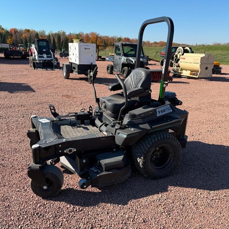 2025 YAKTA YXR710