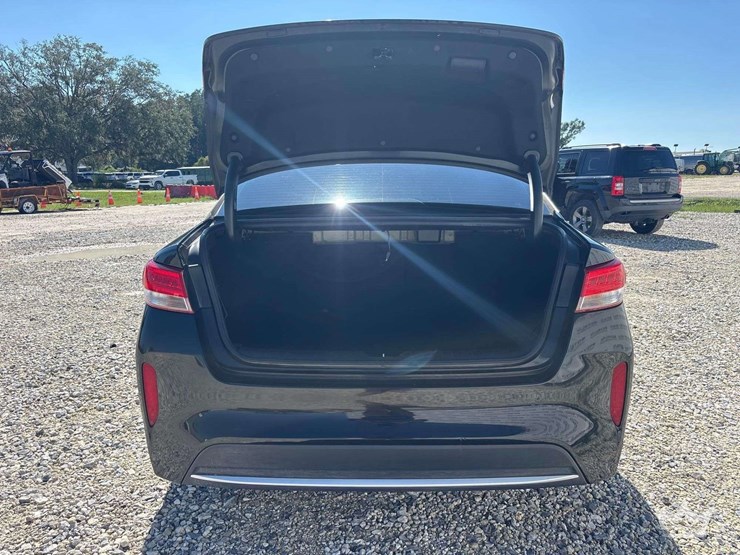 2017-kia-optima-hybrid-sedan-image-21