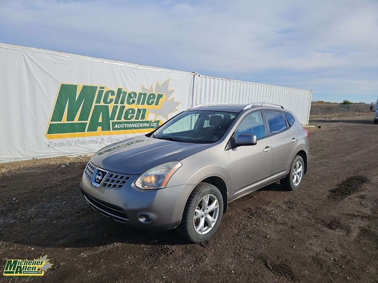 2009-nissan-rogue-image-1