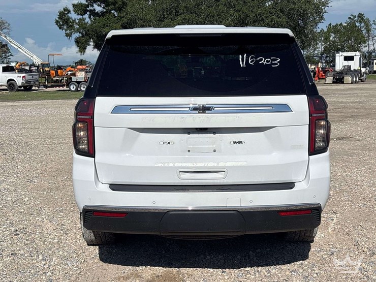2022-chevrolet-tahoe-image-25