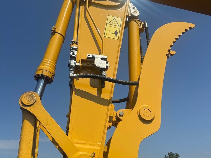 2021-komatsu-pc210-lc-11e0-image-15