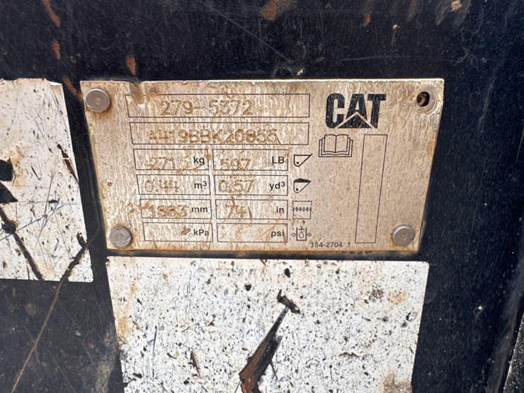2019-caterpillar-249d-image-10