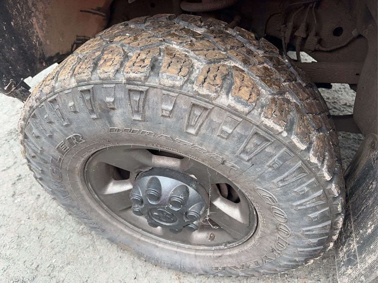 2003-dodge-2500-image-8