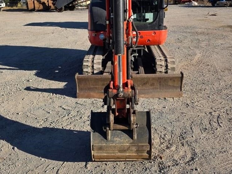 2017-kubota-kx040-4-image-47