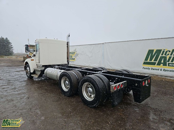 2008-kenworth-t300-image-3