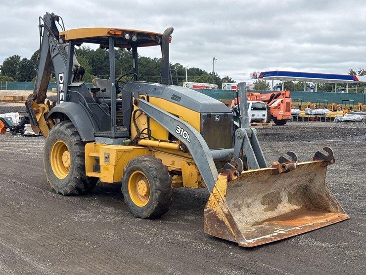 2016-deere-310l-image-9