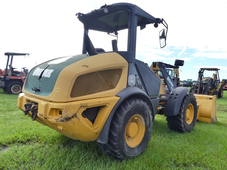 deere-304k-image-3