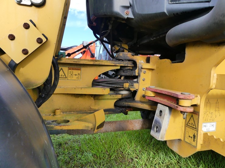 caterpillar-908h2-image-8