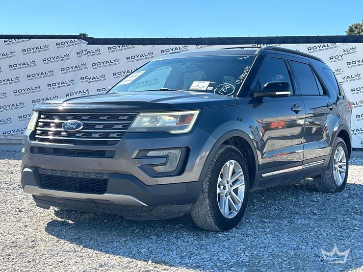 2017-ford-explorer-image-1