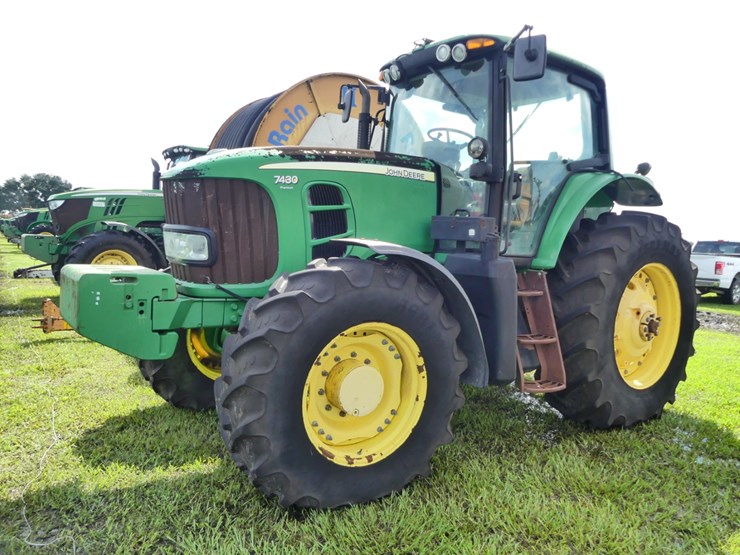 john-deere-7430-premium-image-2